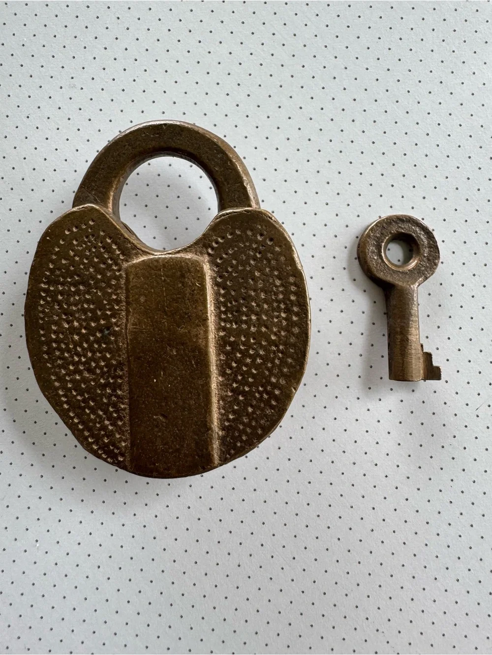 Antique-Style Brass Padlock with Key - Brown Brass Finish